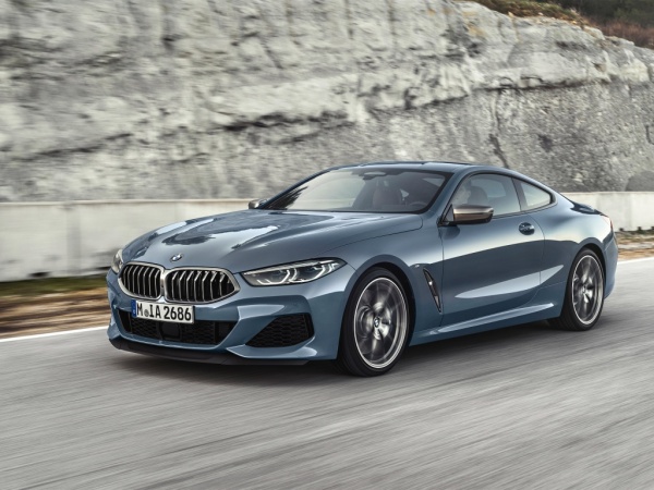 BMW 8 Series Coupe фото